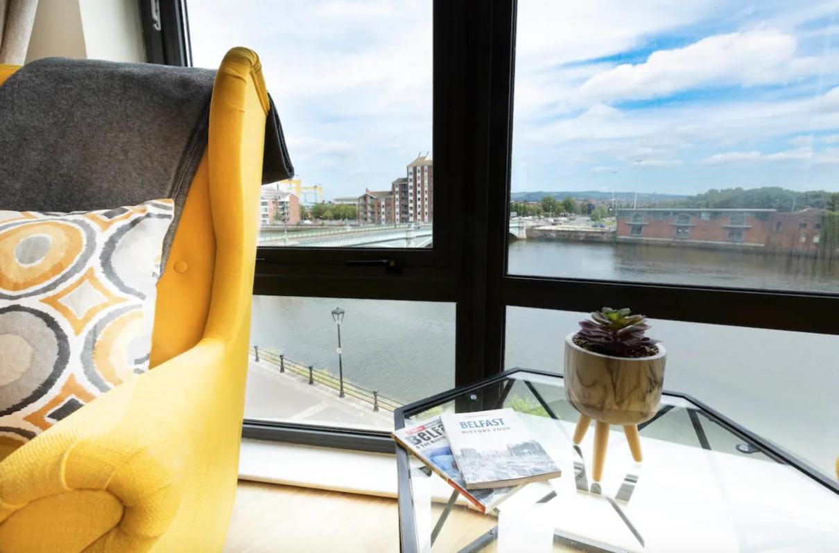 Stunning Views And Side-belfast City-2 Bedroom-5 Guests-wifi & Parking Belfast