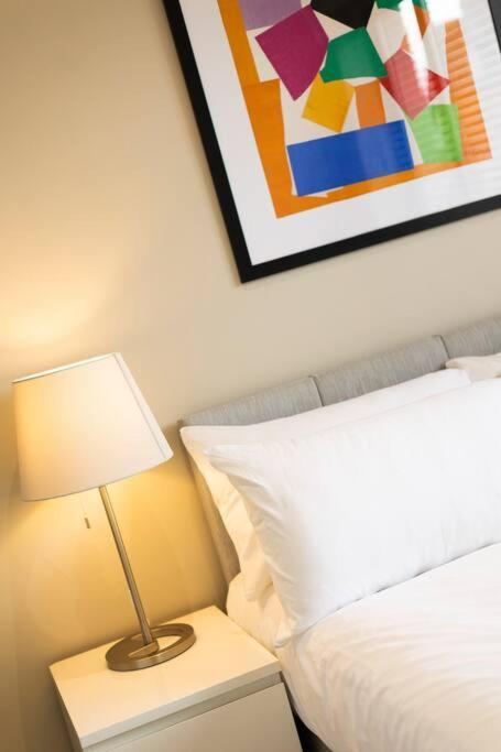The Matisse- 10 Min Walk To / Trendy 1 Bd