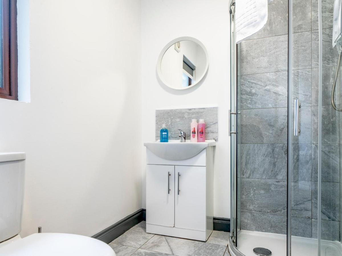 Pass The Keys Spacious Queens Uni Beside Cafes And Restaurants Apartment Belfast