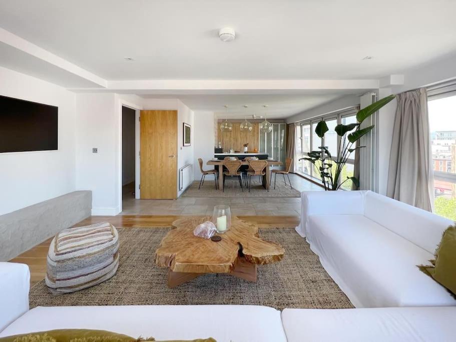 Luxury Penthouse With Views Apartment *