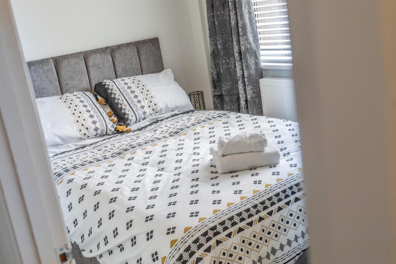 2 Bedroom Apartment