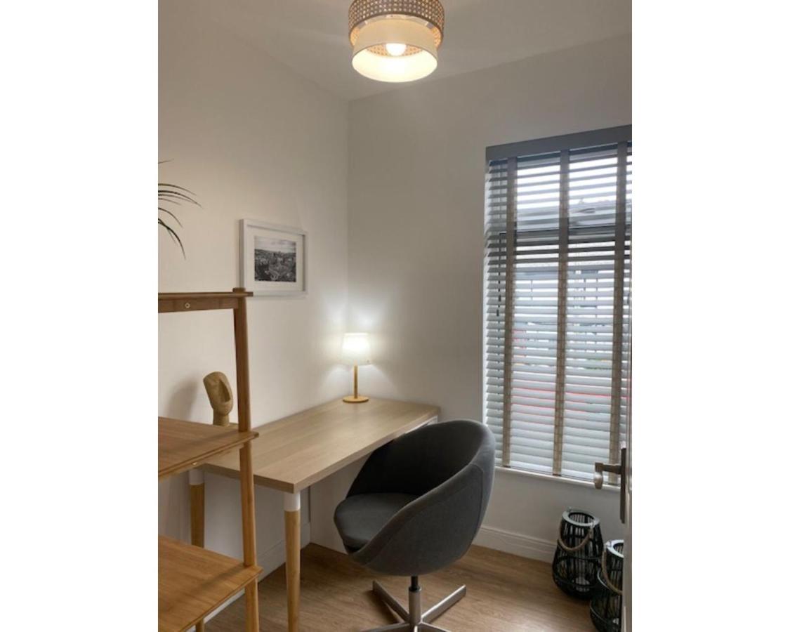 Apartment Work-rest-play R&r