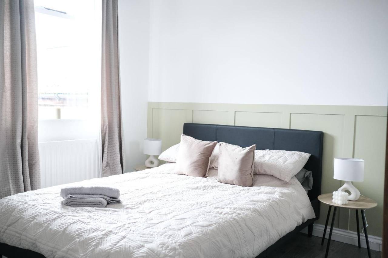 Eia Street Apartment *