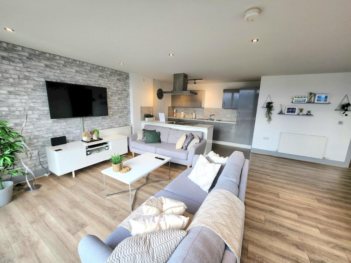 Apartment Pass The Keys Stunning Penthouse With Balcony Sunset Views Belfast