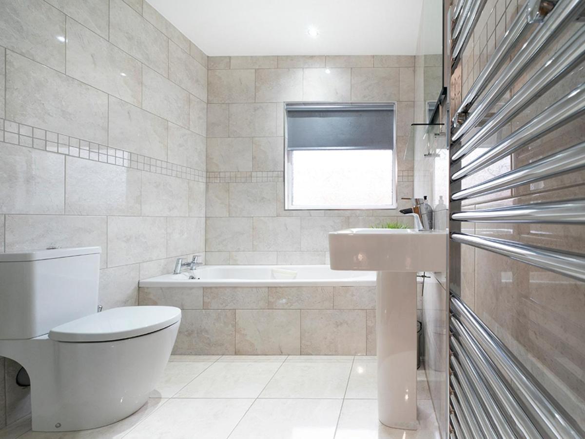 Pass The Keys Stunning 2br Townhouse In Belfasts Location Belfast