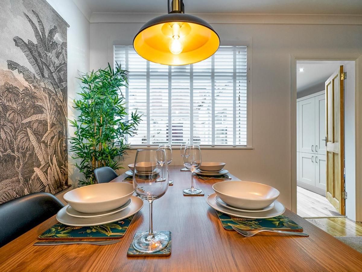 Pass The Keys Stunning 2br Townhouse In Belfasts Location Holiday home *