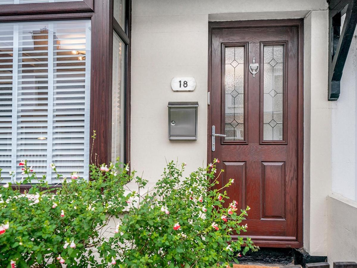 Pass The Keys Stunning 2br Townhouse In Belfasts Location * Belfast