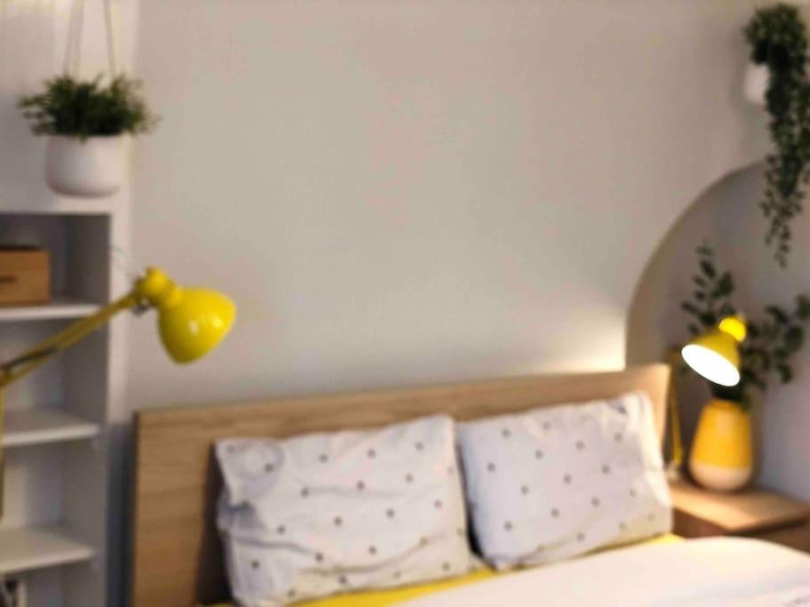 Holiday home Cheerful 4 Bedroom Townhouse, Side Street Parking *