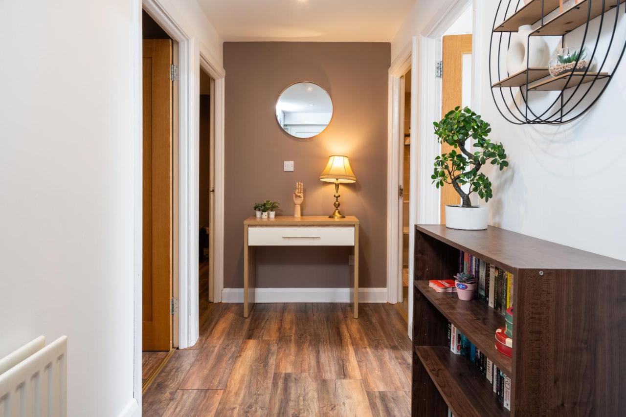 Cosy Modern Centre 2 Bed Apartment Belfast