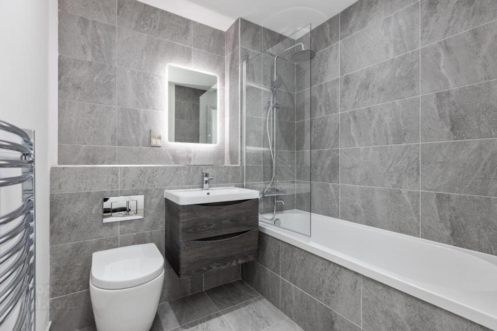 Aqua Dream Luxury Apartment-coyles Place At Portland 88 * Belfast