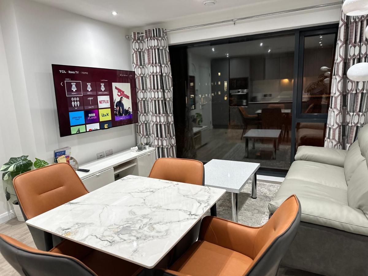 Aqua Dream Luxury Apartment-coyles Place At Portland 88