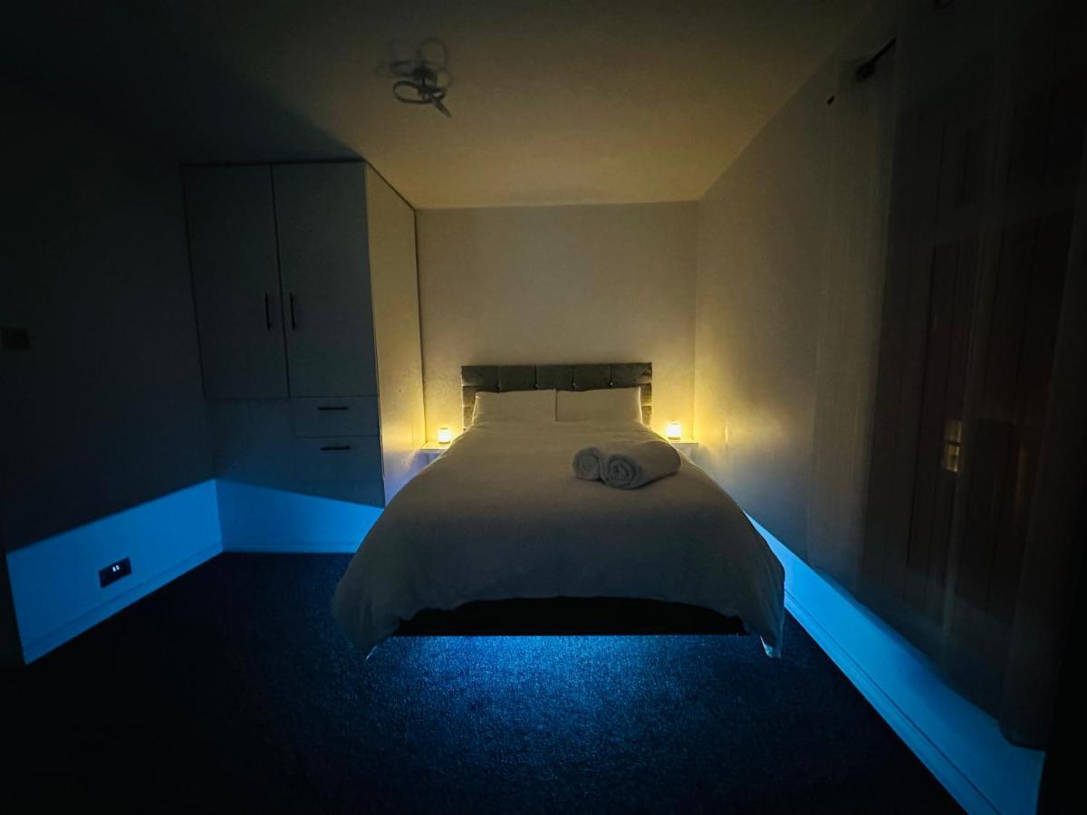 Cosy House With Floating Beds In * Belfast