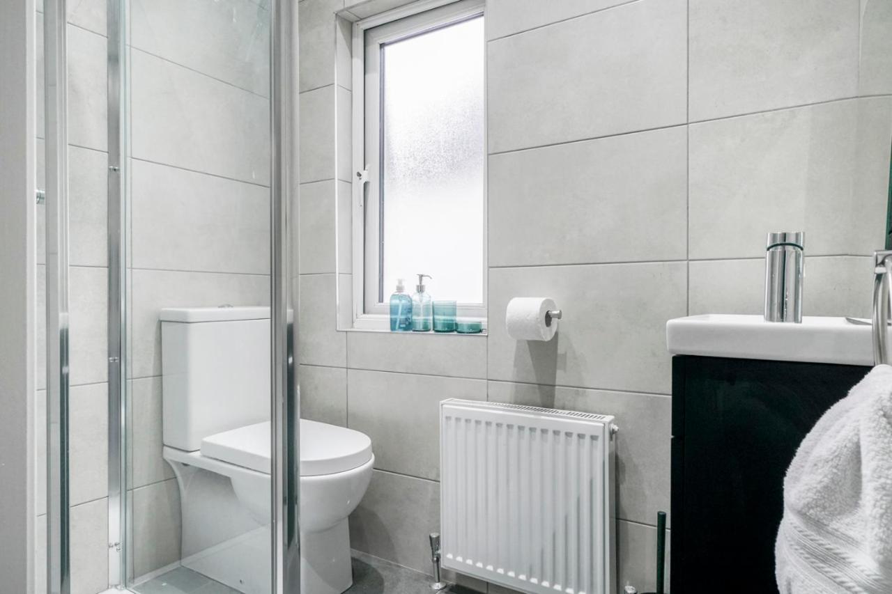 Close To City Centre Stylish 3 Bedroom House Holiday home Belfast
