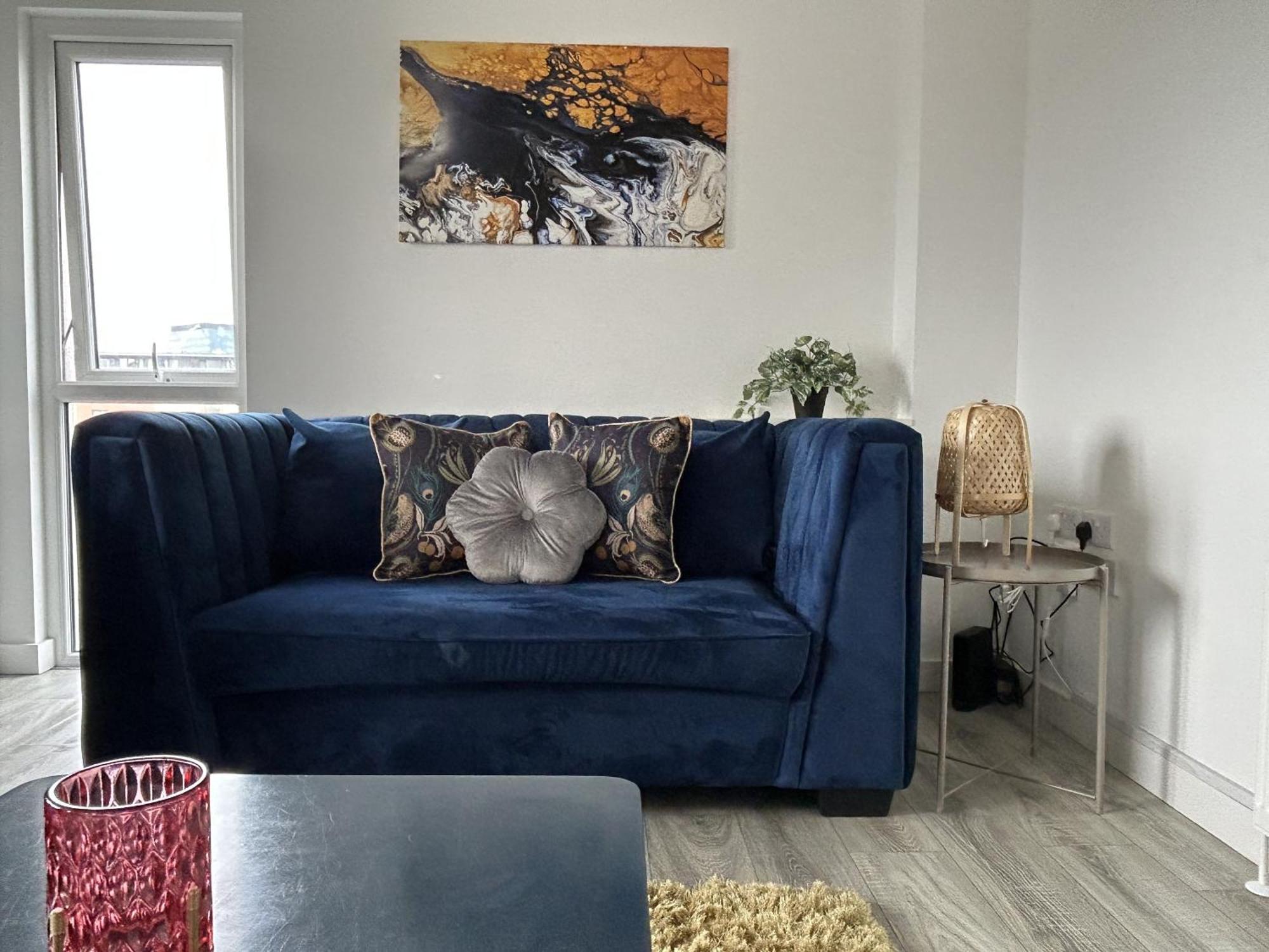 Sandford Apartment *