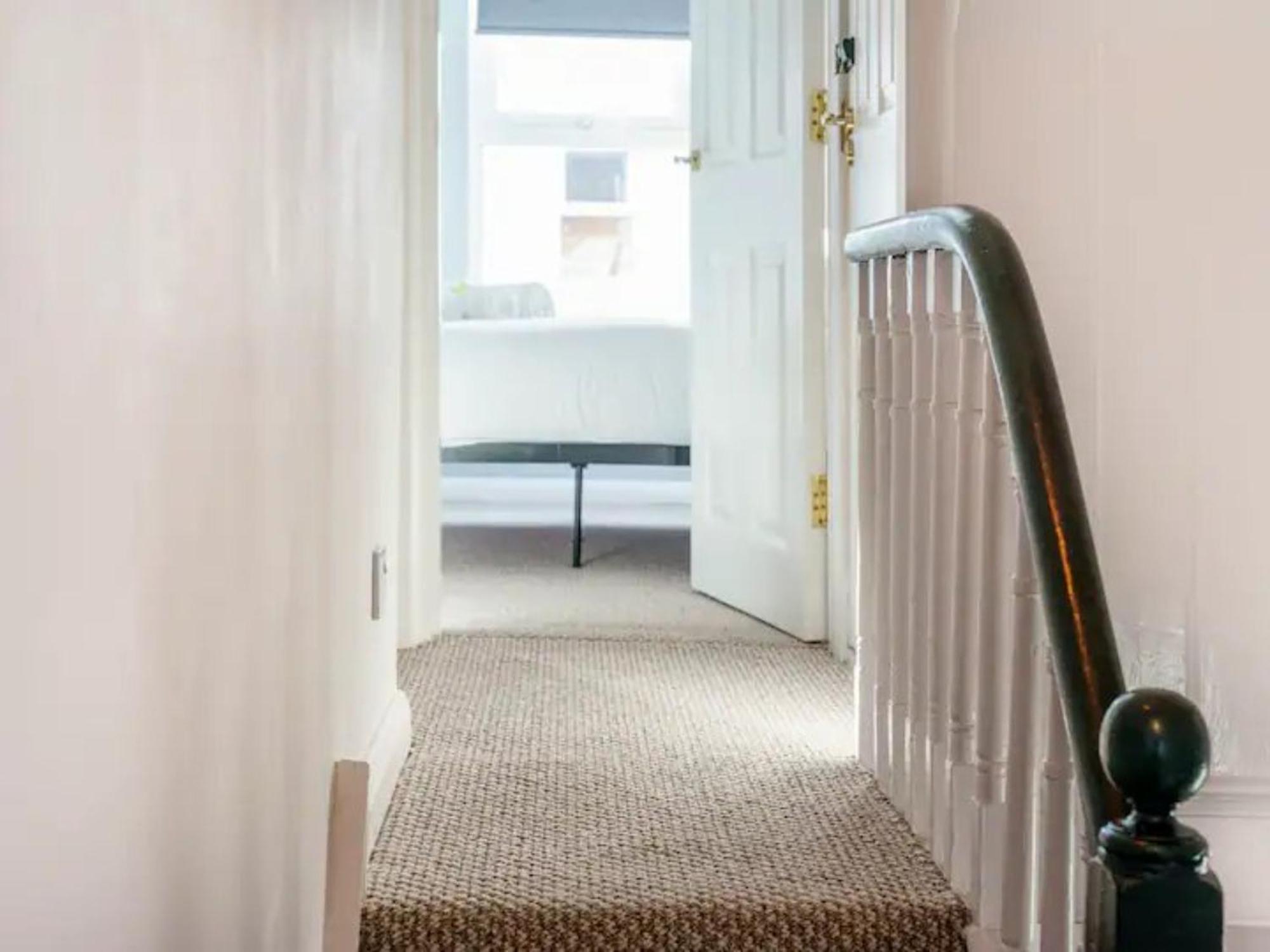 Pass The Keys Belmont Bolthole 2 Bed Bars And Eateries Abound Belfast