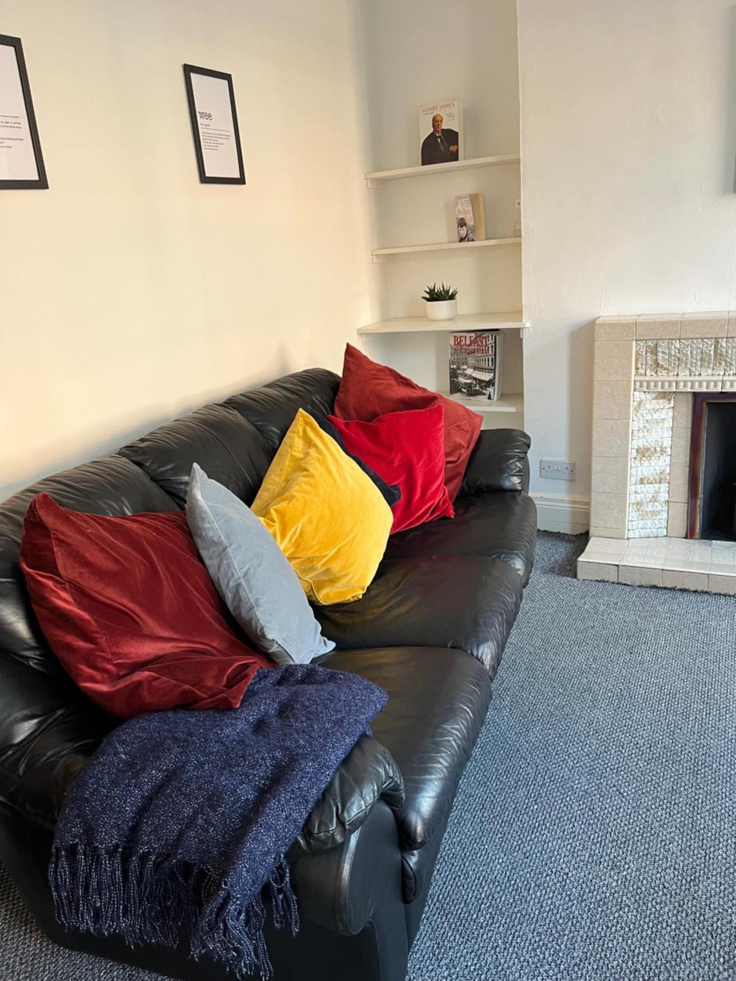 Elderberry Apartment *
