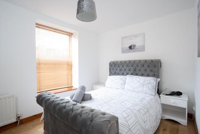 2 Bed Ballyhackamore Apartment *