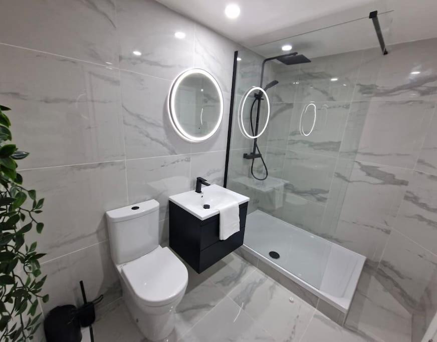 Apartment Contemporary Centre Flat *