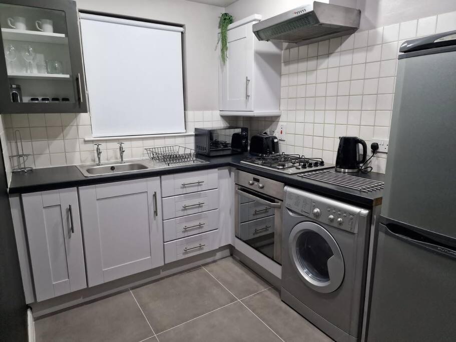 Contemporary Centre Flat