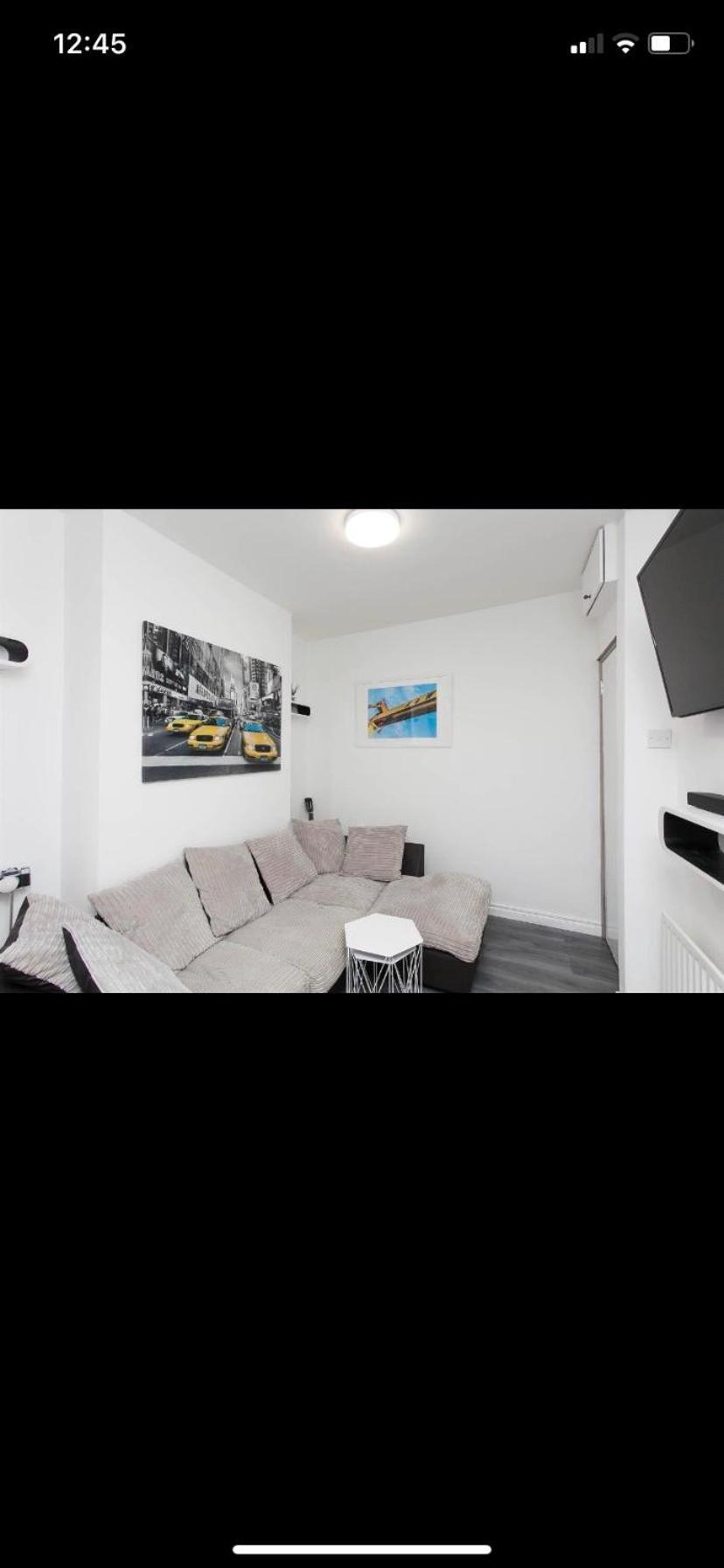 Apartment House @ Queens *