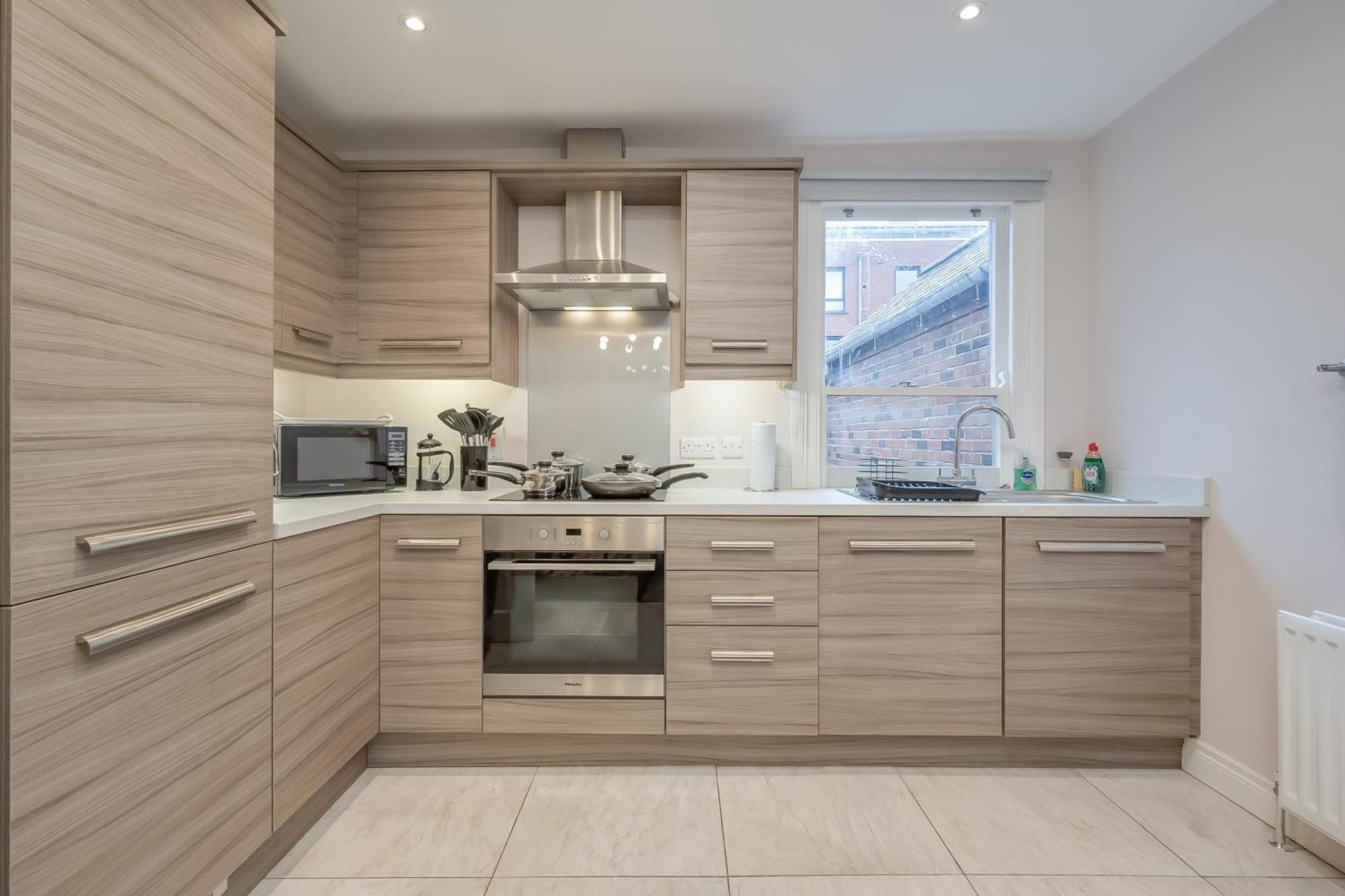 Staybynumbers - Centre - 3 Bed, 3 Bathroom & Parking Holiday home Belfast