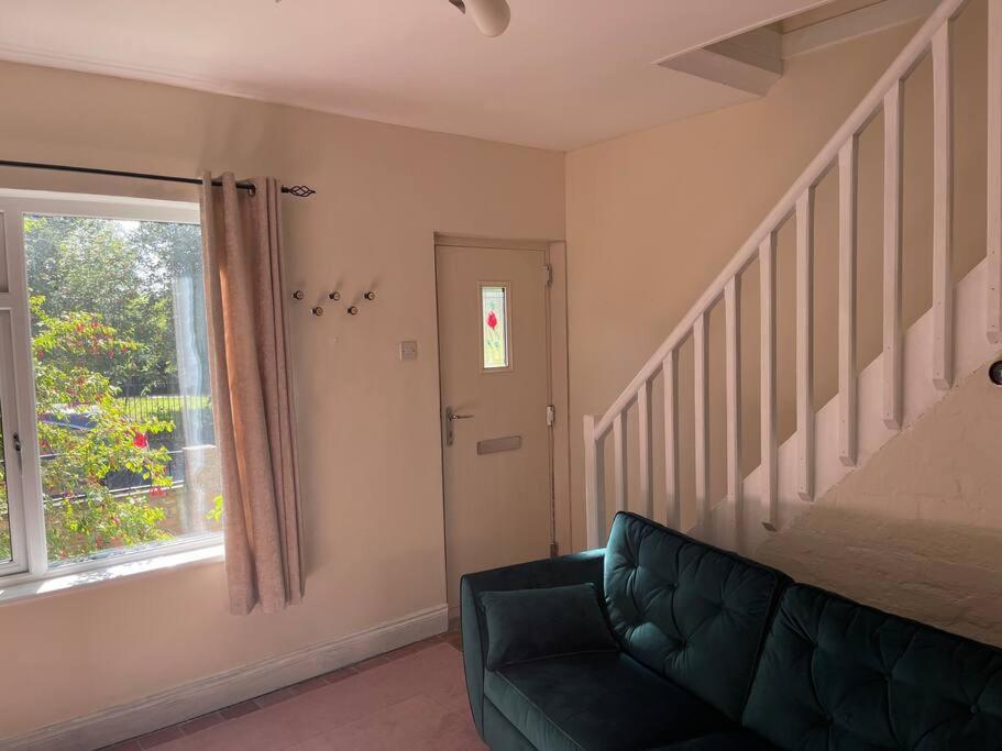 Lovely 2 Bedroom House Overlooking Park, Free Parking * Belfast