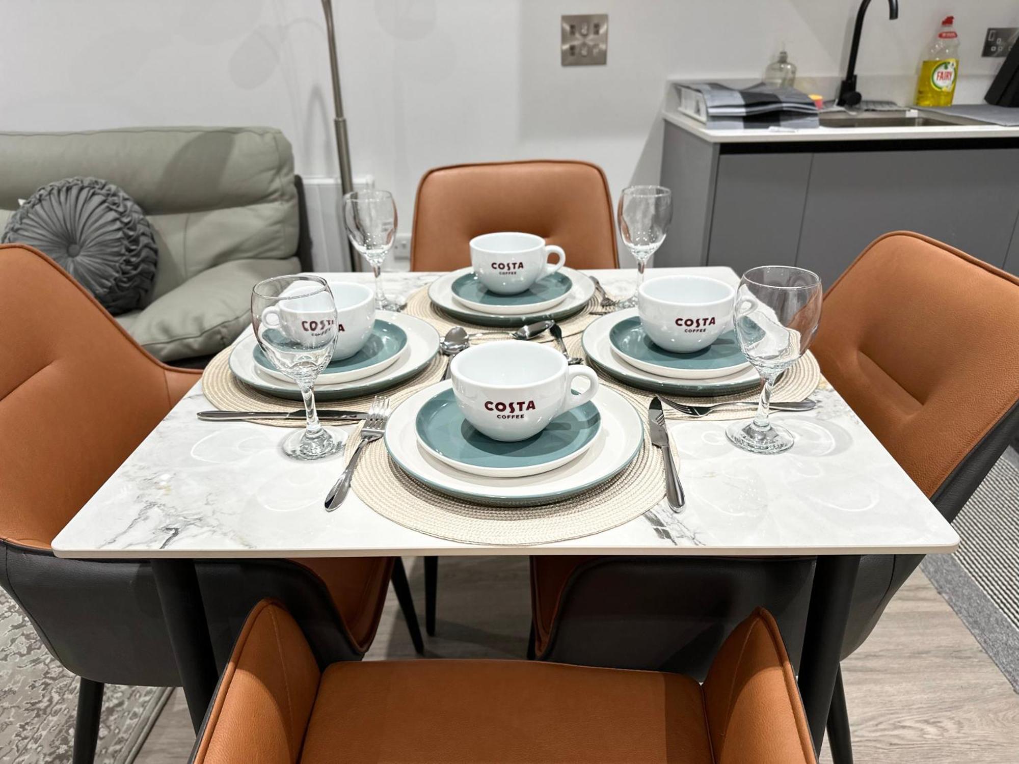 Apartment Aqua Dream Luxury Apartment-coyles Place At Portland 88 *