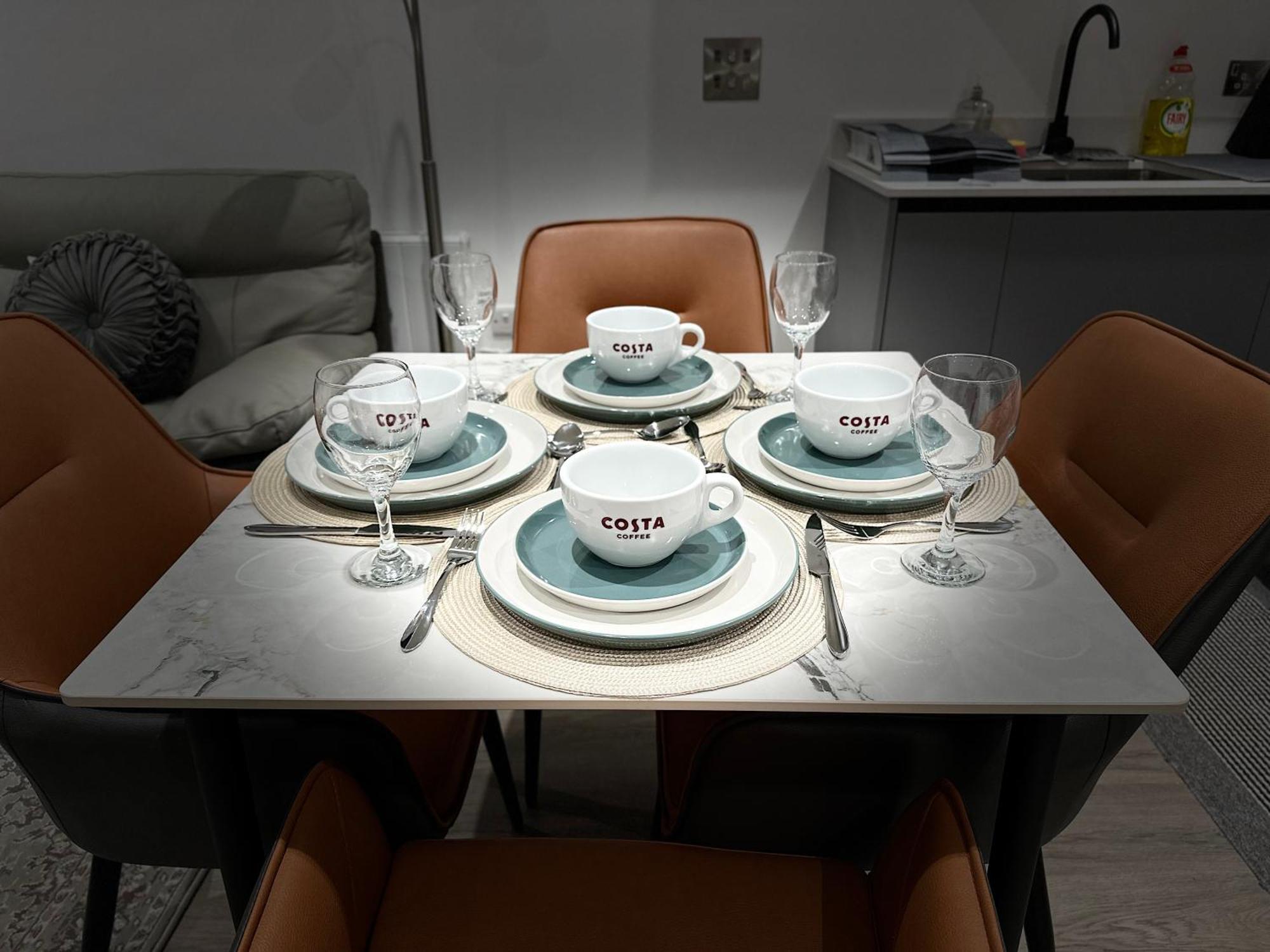 Aqua Dream Luxury Apartment-coyles Place At Portland 88 Apartment