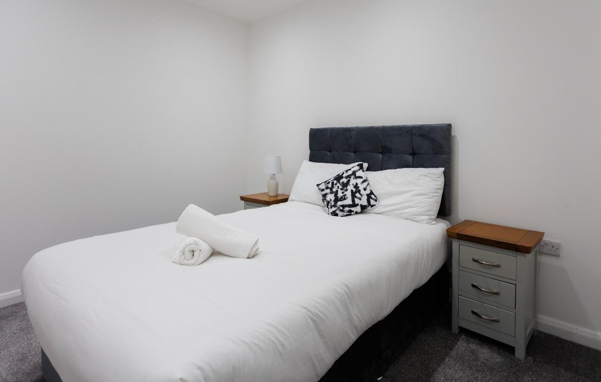Charming 2br In The Heart Of Apartment Belfast