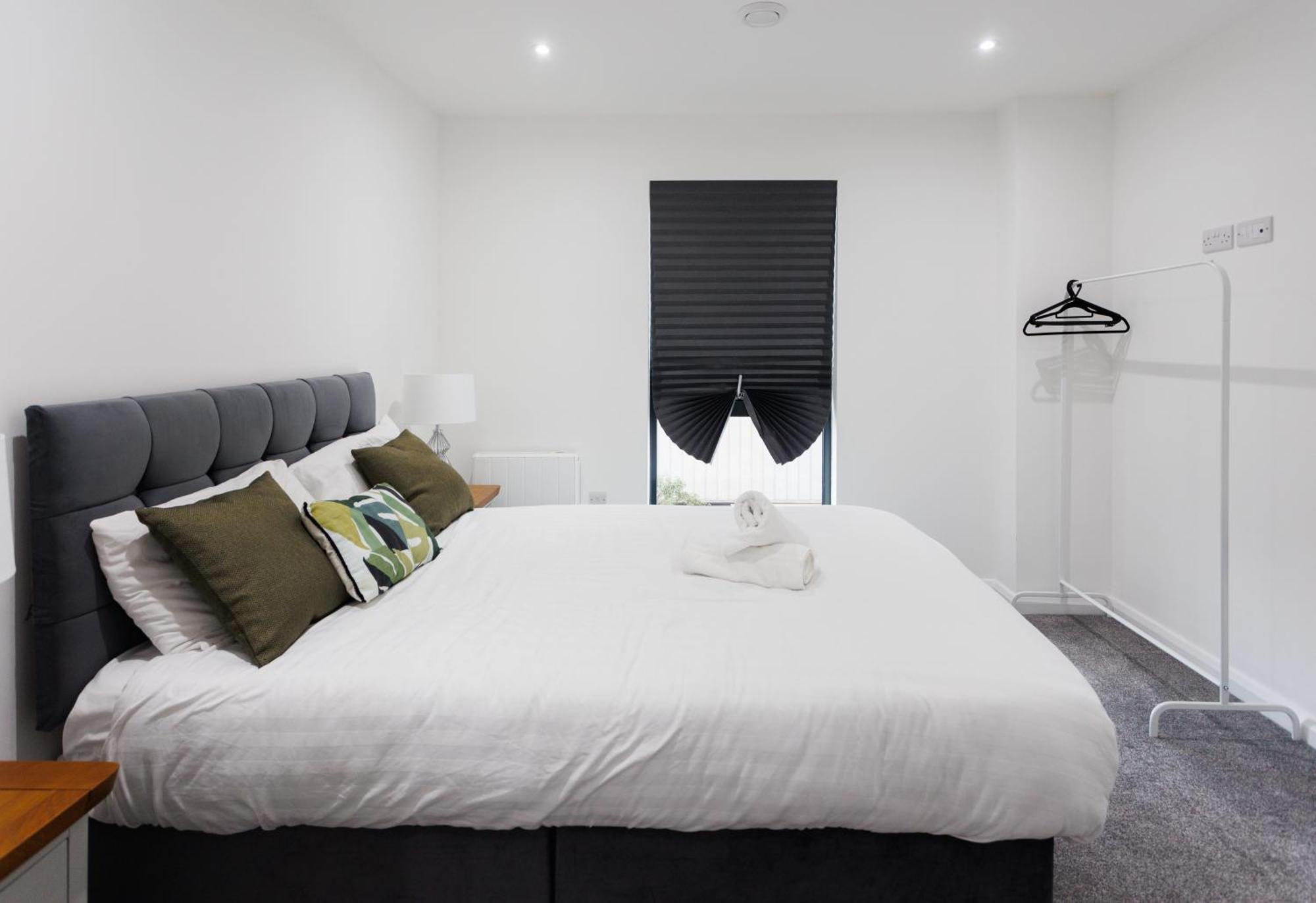 Charming 2br In The Heart Of