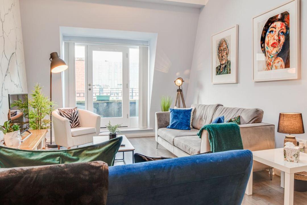 Centre Floor In Centre Apartment *