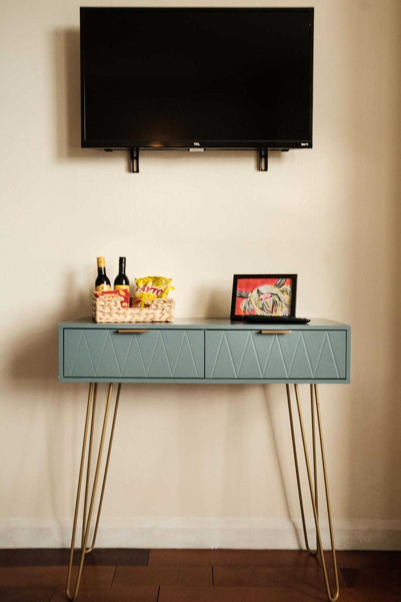 Antrim Road Apartment *