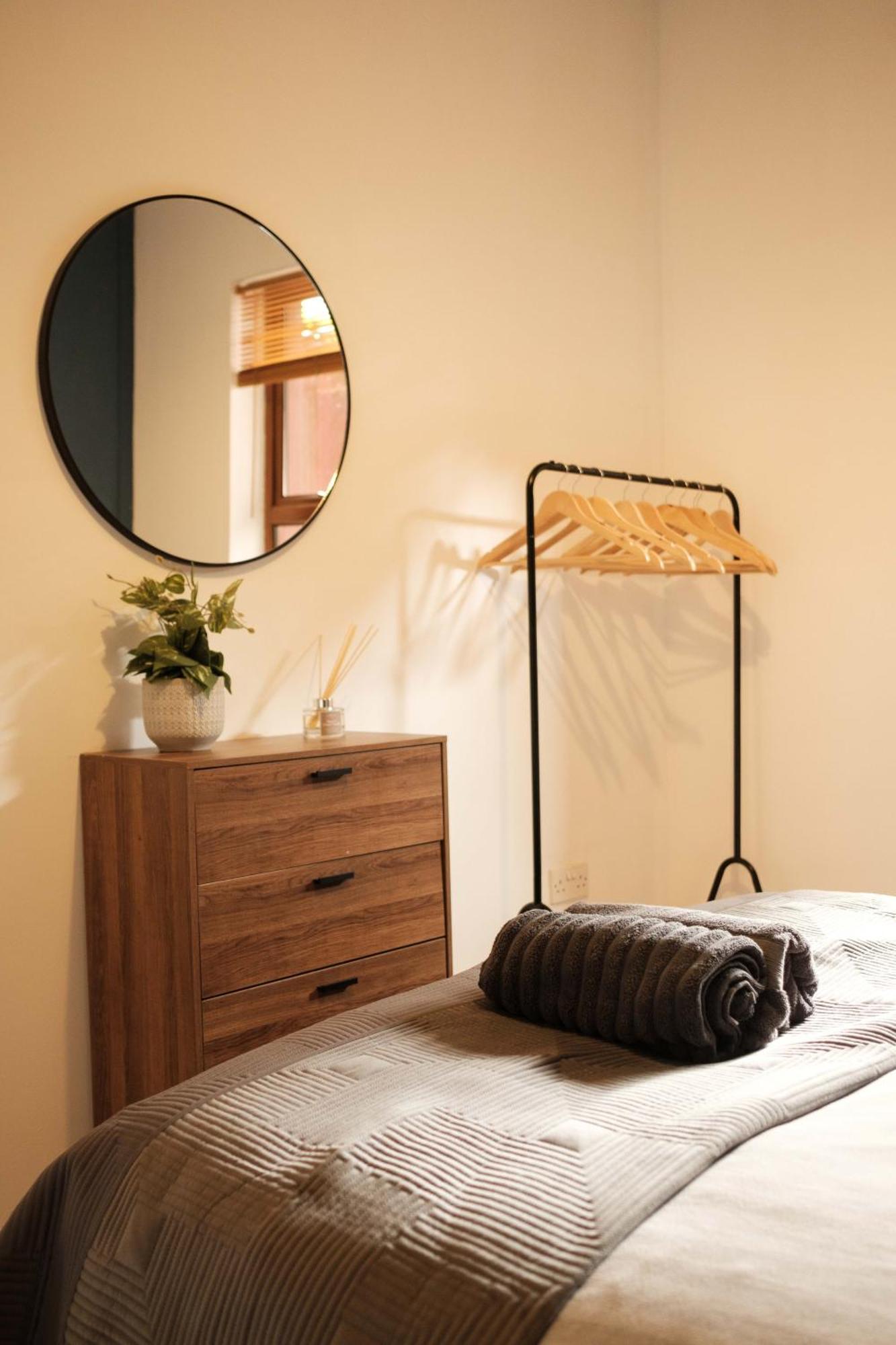 Antrim Road Apartment *