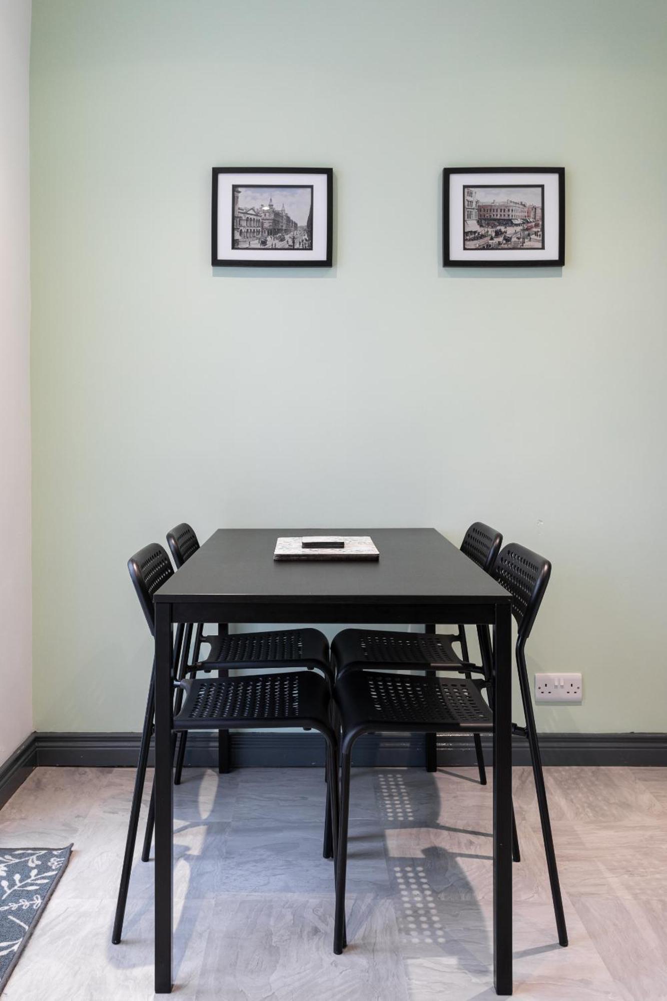 Fully Refurbished North 2 Holiday home Belfast