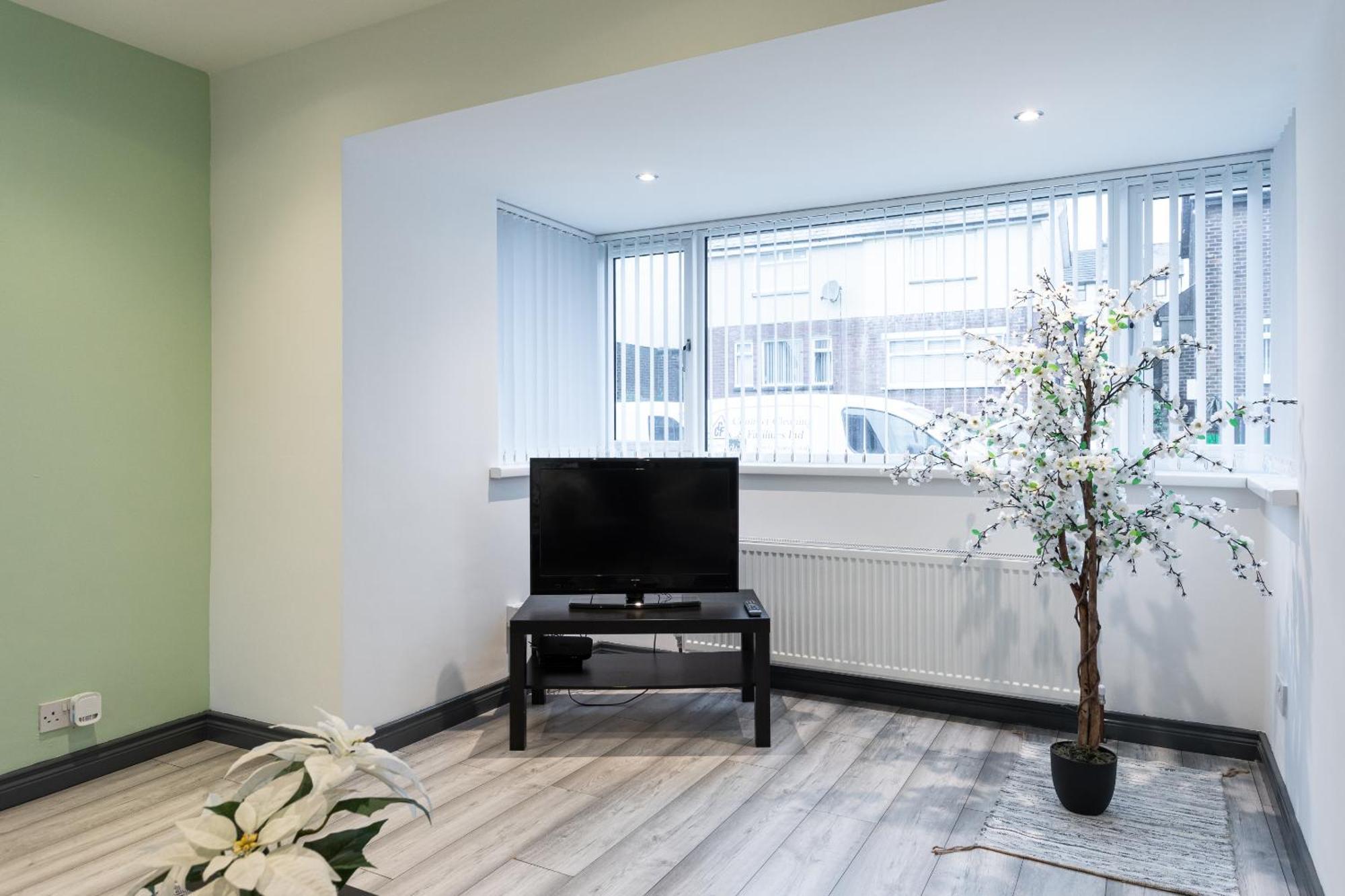 Fully Refurbished North 2