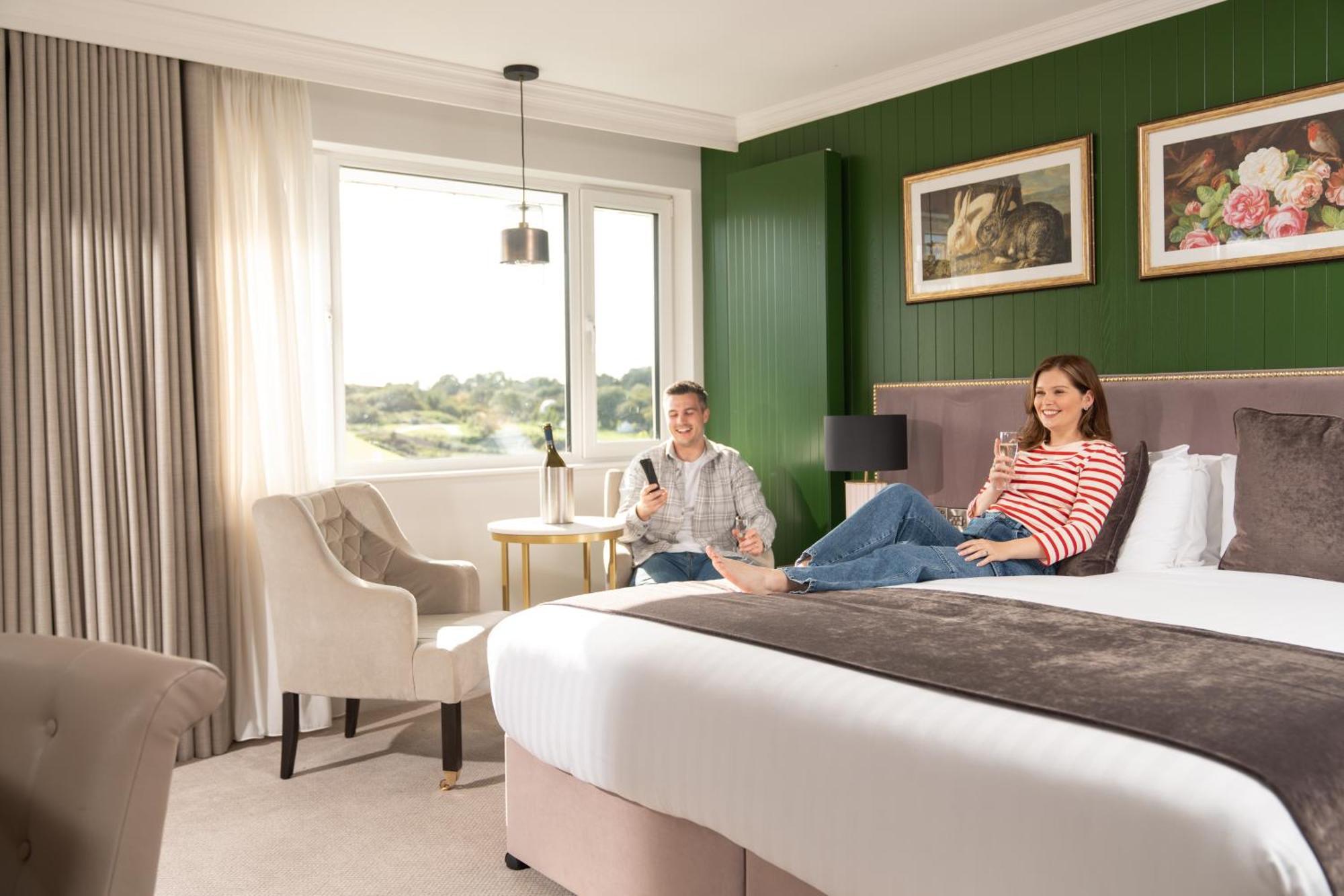 Ivanhoe And Hotel Belfast