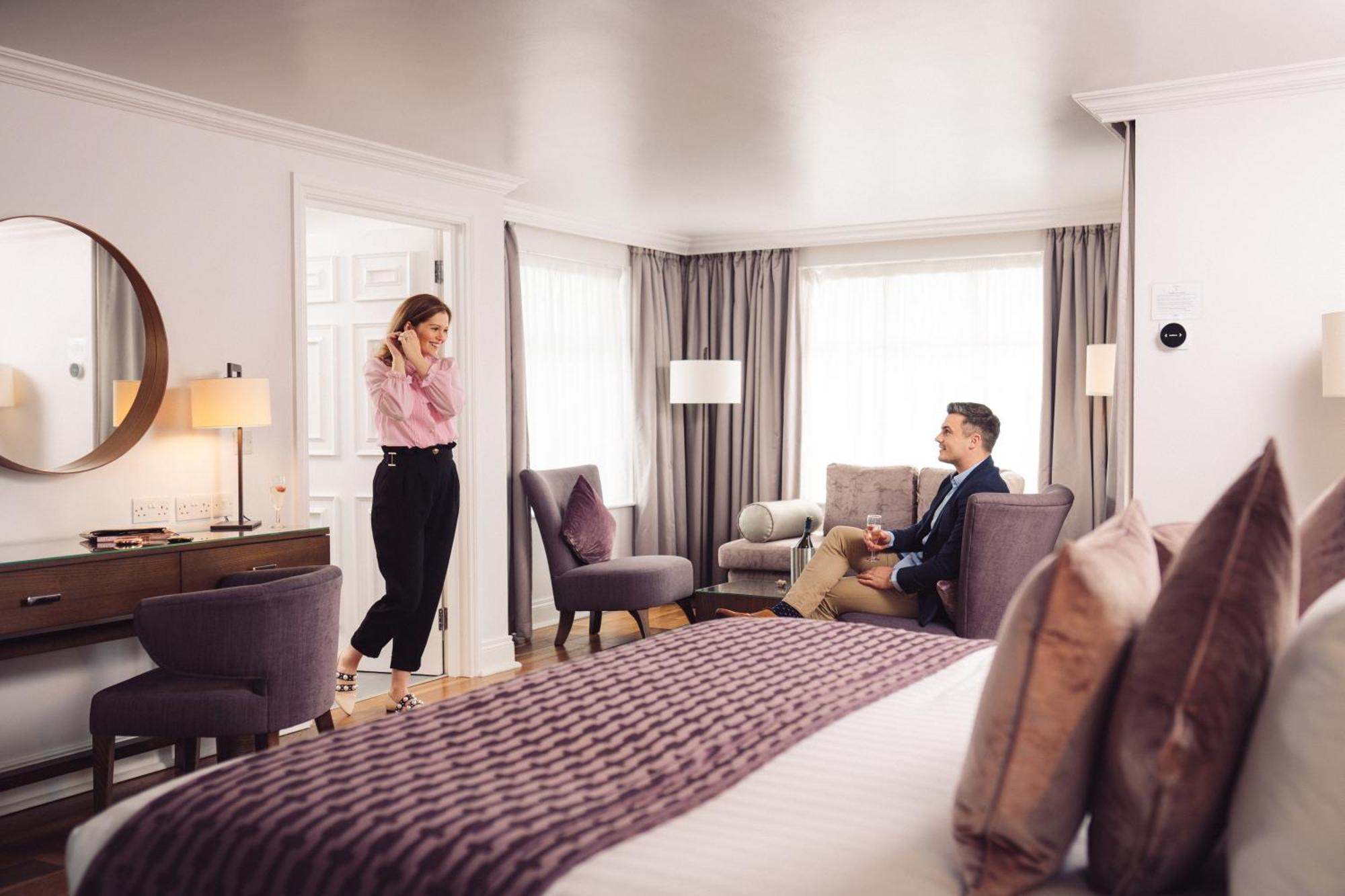 Ivanhoe And Hotel 3*