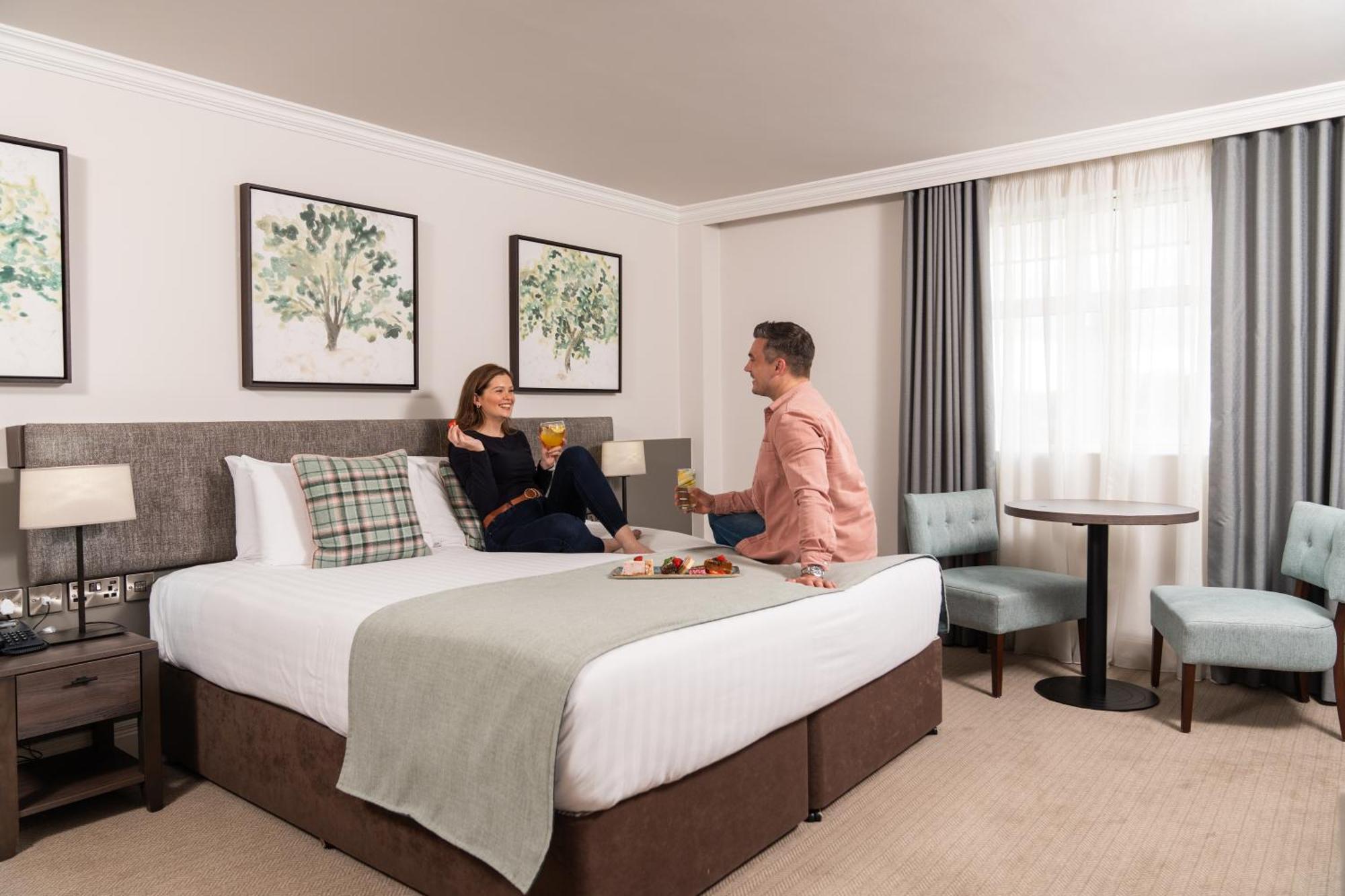Ivanhoe And 3* Belfast