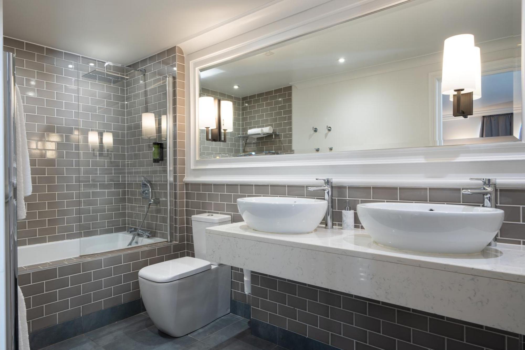 Hotel Ivanhoe And 3*
