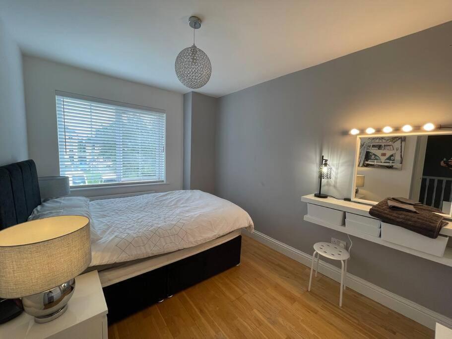 Mayfield Square *