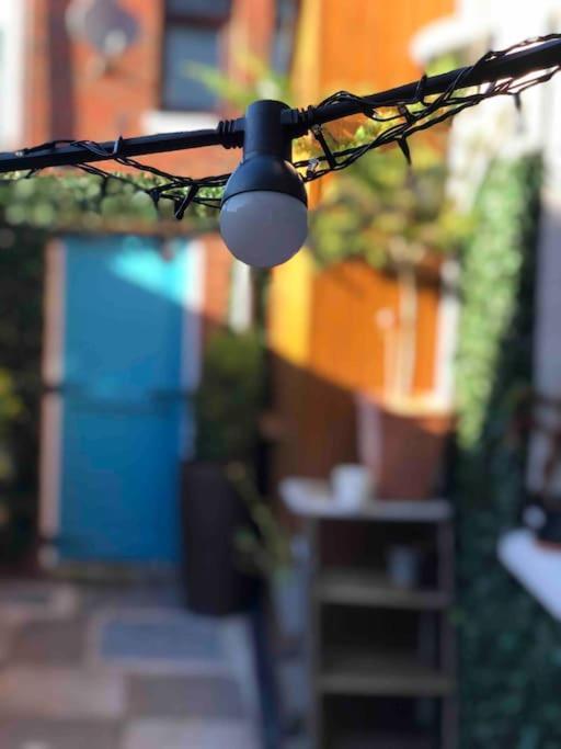 Holiday home Cheerful 4 Bedroom Townhouse, Side Street Parking