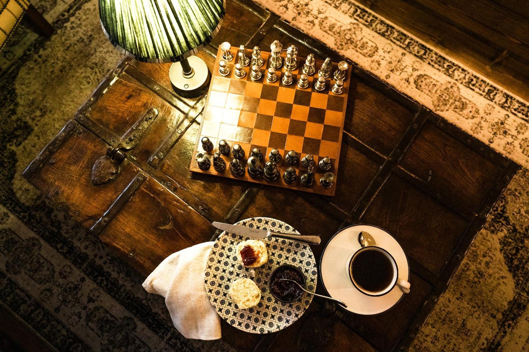 Regency House Aparthotel 5*