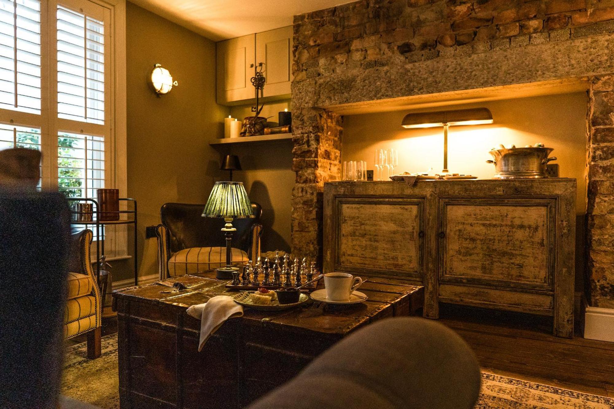 Regency House Aparthotel 5*