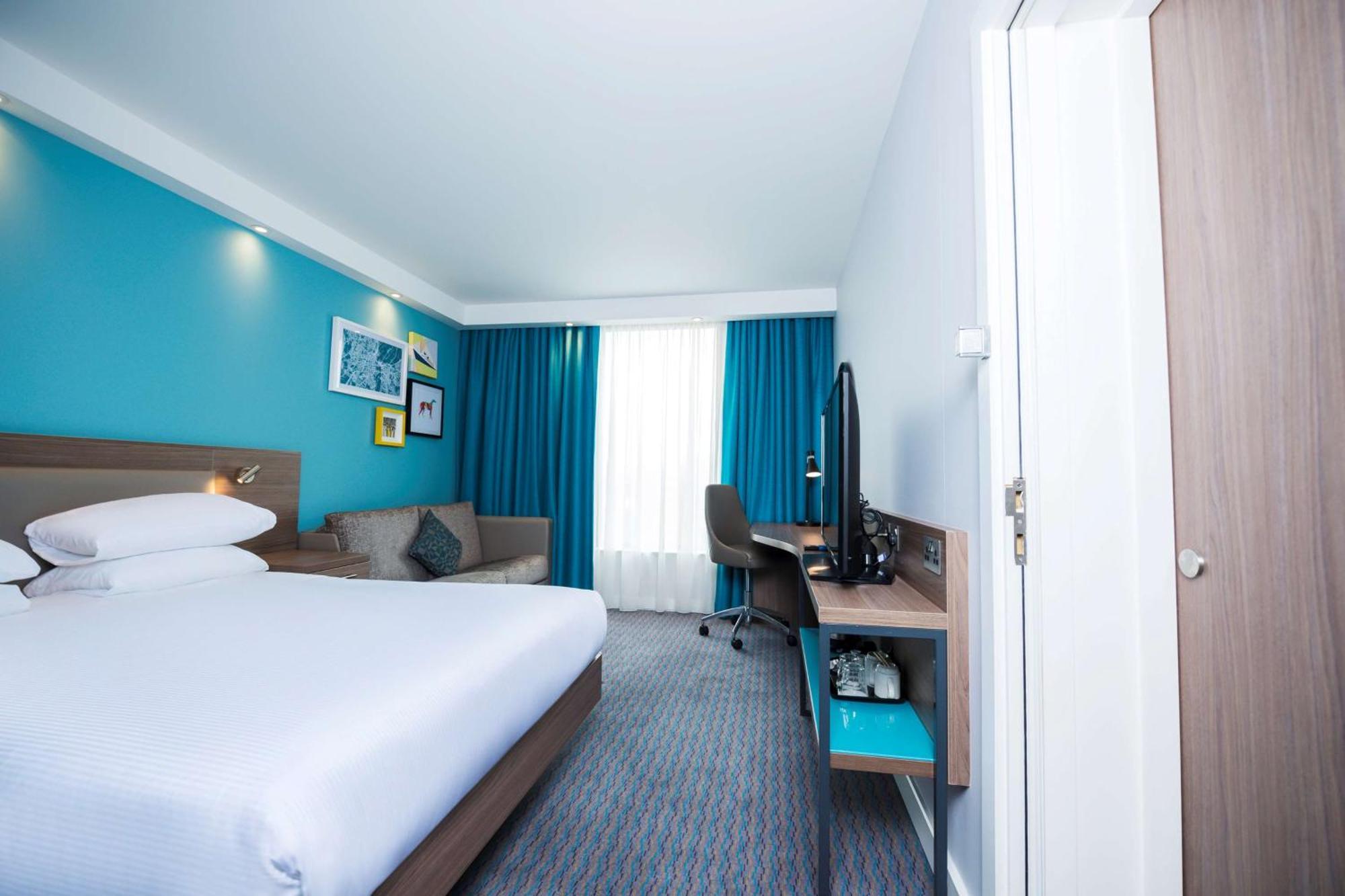 Hampton By Hilton Centre Hotel