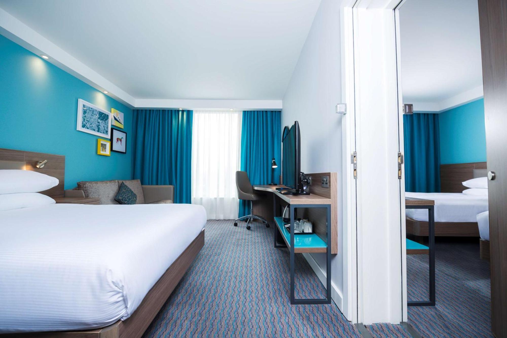 Hotel Hampton By Hilton Centre 4*