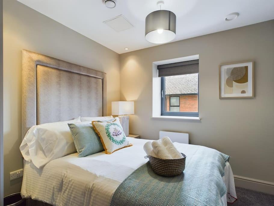 Apartment Bradbury On Lisburn Road By Lesley Belfast
