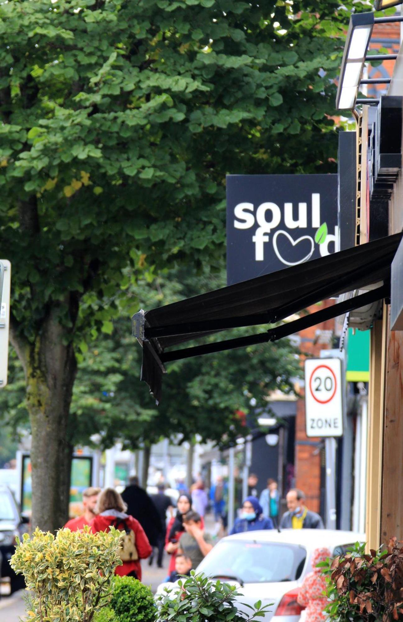 South City Sleeps 4 * Belfast