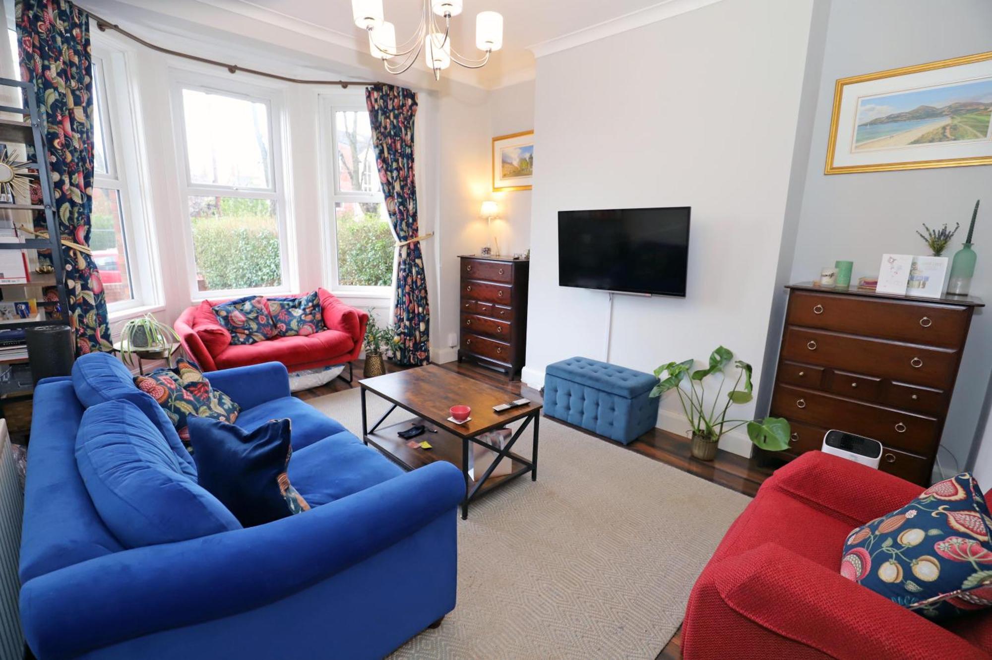 South City Sleeps 4