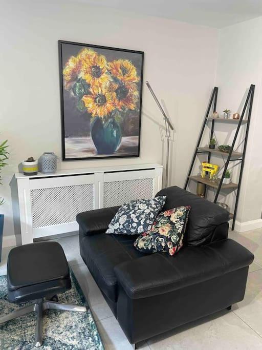 Close To Centre.modern Opened Planned Villa