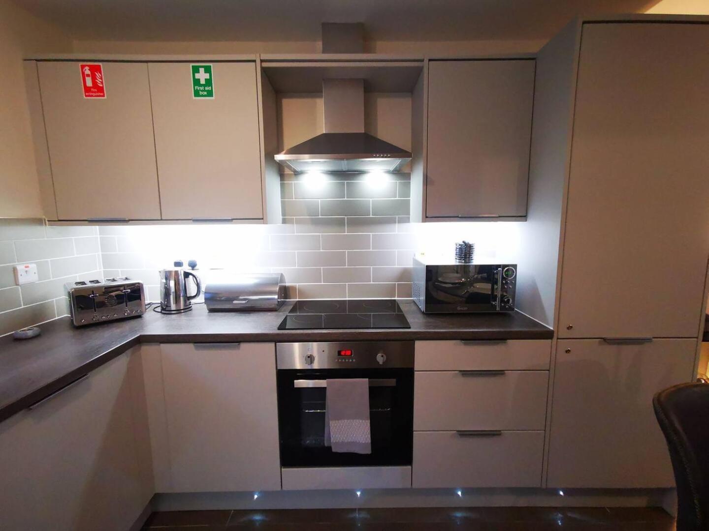 2 Bedroom Luxurious Modern * Belfast
